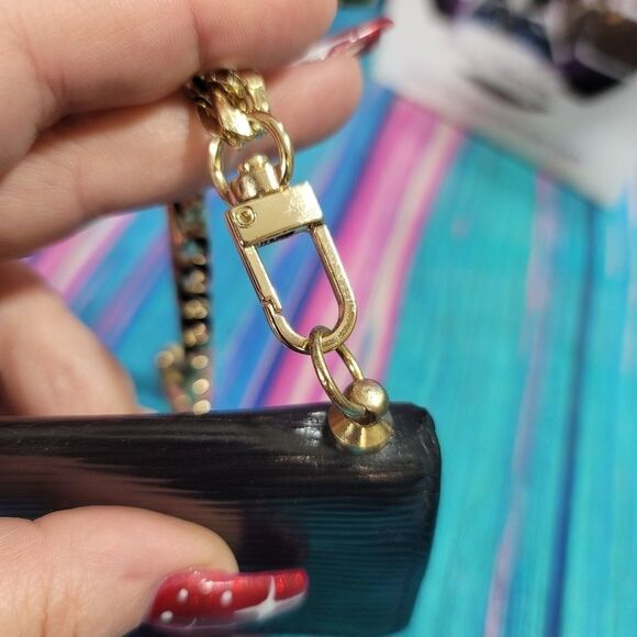 Authentic Louis Vuitton Epi Key Chain Holder Wristlet LAST CHANCE - Picture 9 of 14